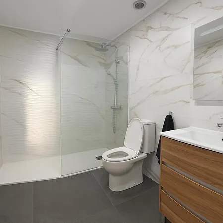 Del Mar Three Bed Flat. דירה