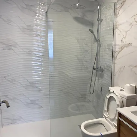 Del Mar Three Bed Flat.