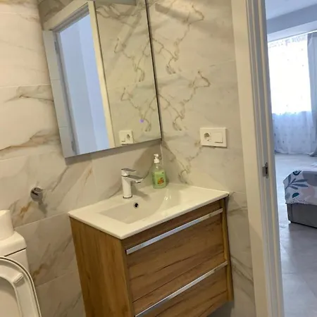 Del Mar Three Bed Flat.
